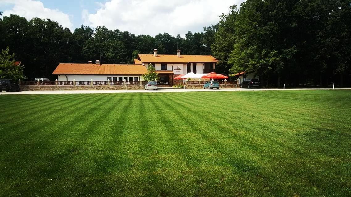 Izvor Hotel "Изворъ" Sipot Kültér fotó